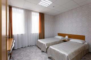 Гостиница Солнечный Челябинск Стандартный двухместный номер с 2 отдельными кроватями-4